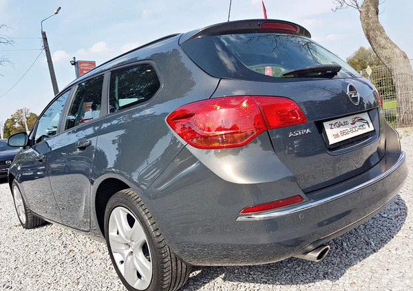 Opel Astra cena 29900 przebieg: 123000, rok produkcji 2012 z Łobżenica małe 631